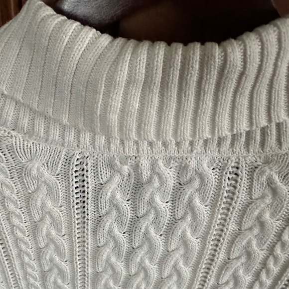 Croft & Barrow White Ladies Cable Knit Sweater EUC Size S - Picture 4 of 11